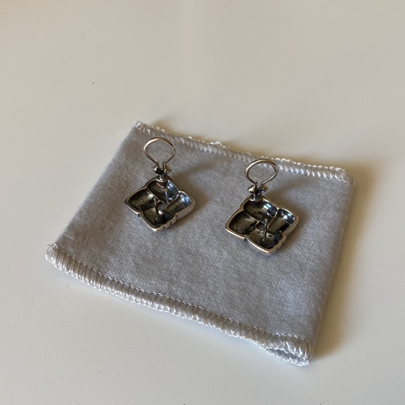 Retired James Avery Diamond Shaped Sterling Silver Earrings Pierced - Picture 3 of 5